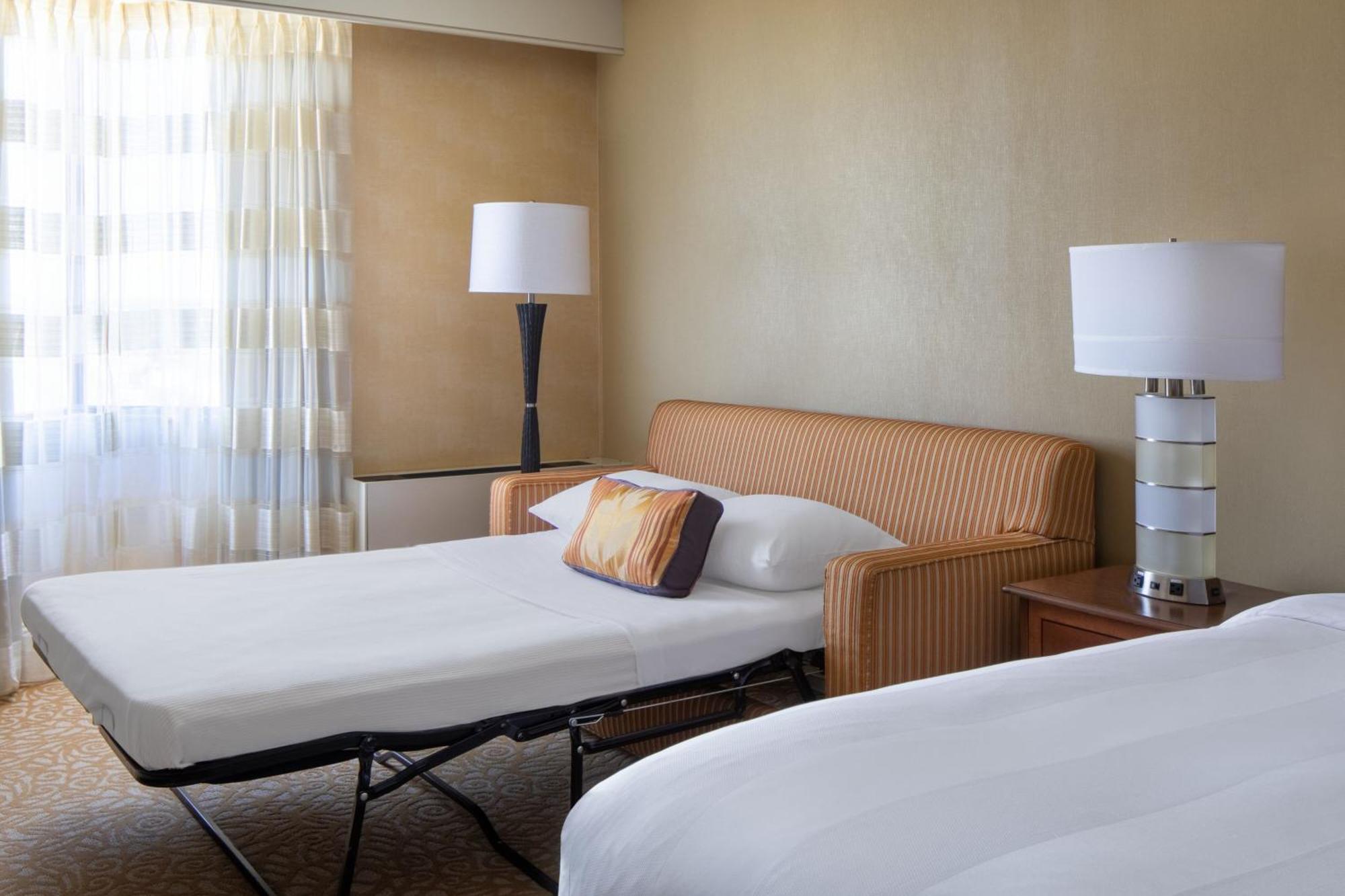 The Lincoln Marriott Cornhusker Hotel Экстерьер фото
