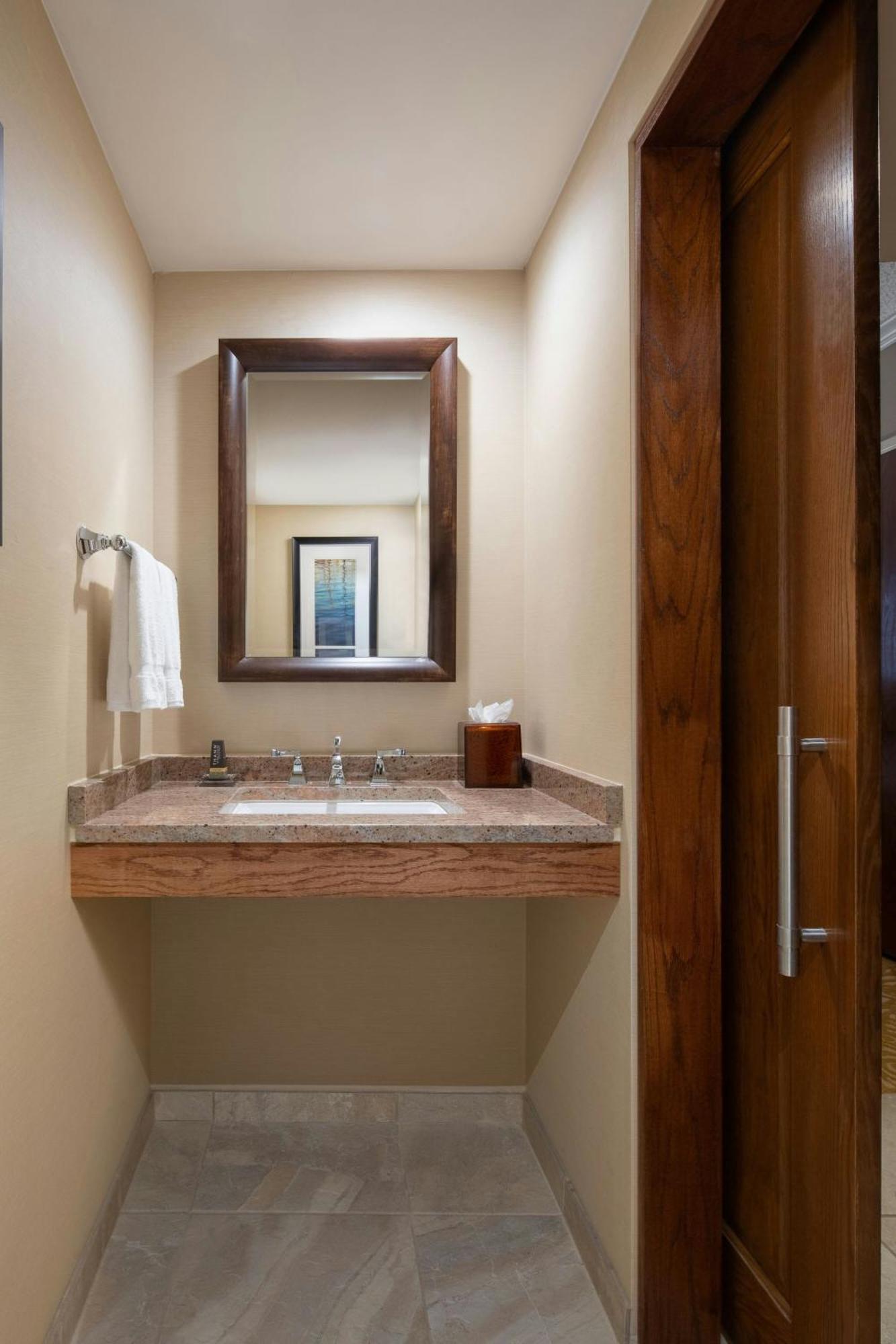 The Lincoln Marriott Cornhusker Hotel Экстерьер фото