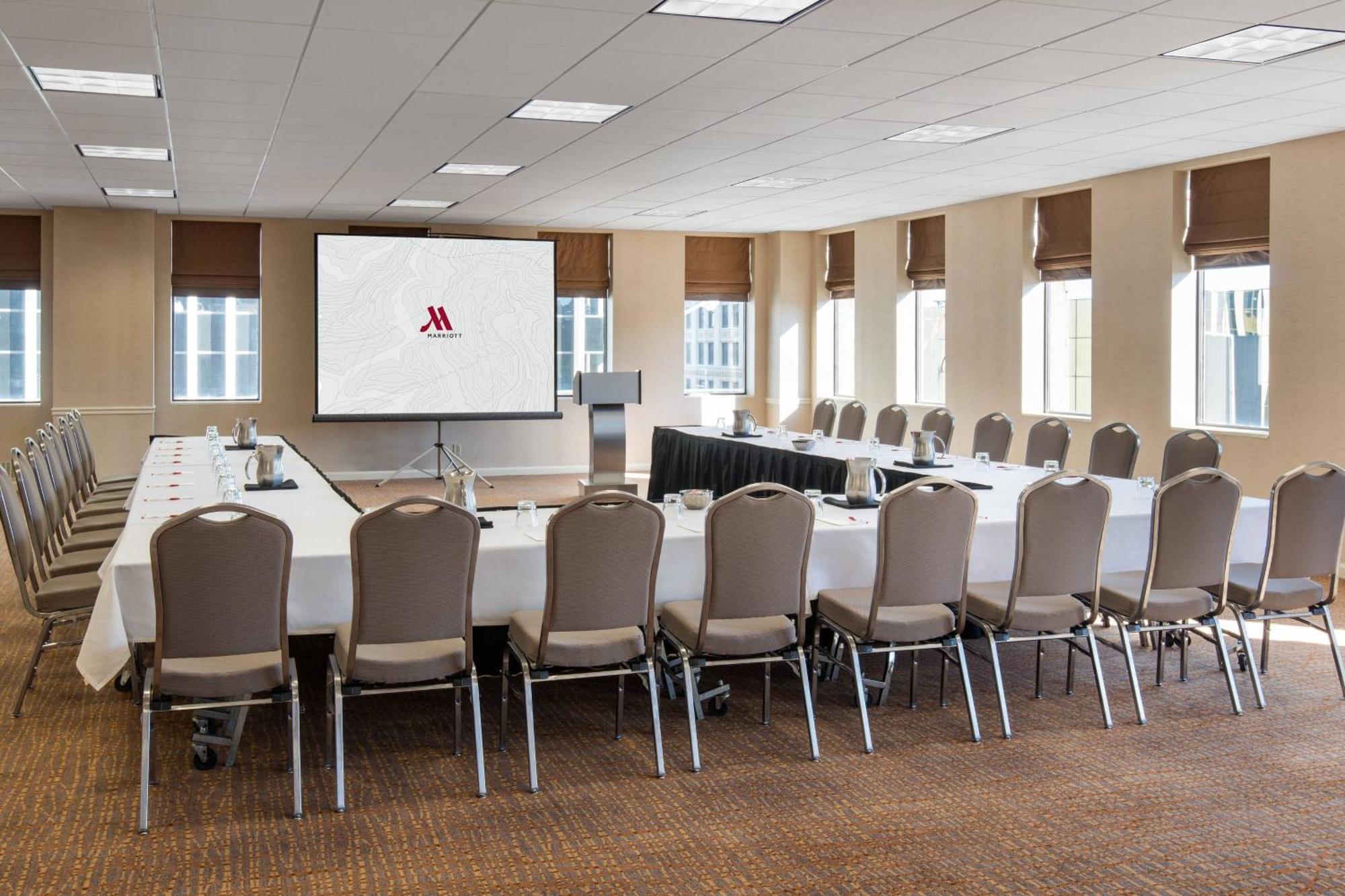 The Lincoln Marriott Cornhusker Hotel Экстерьер фото